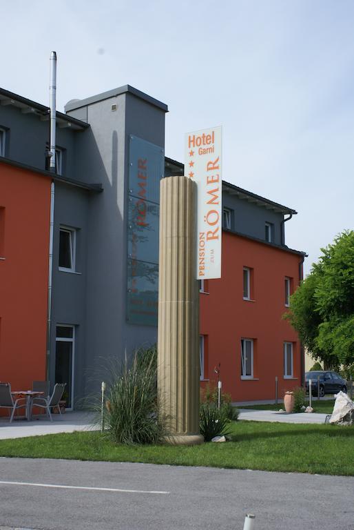 Pension Zum Roemer Enns Exterior foto